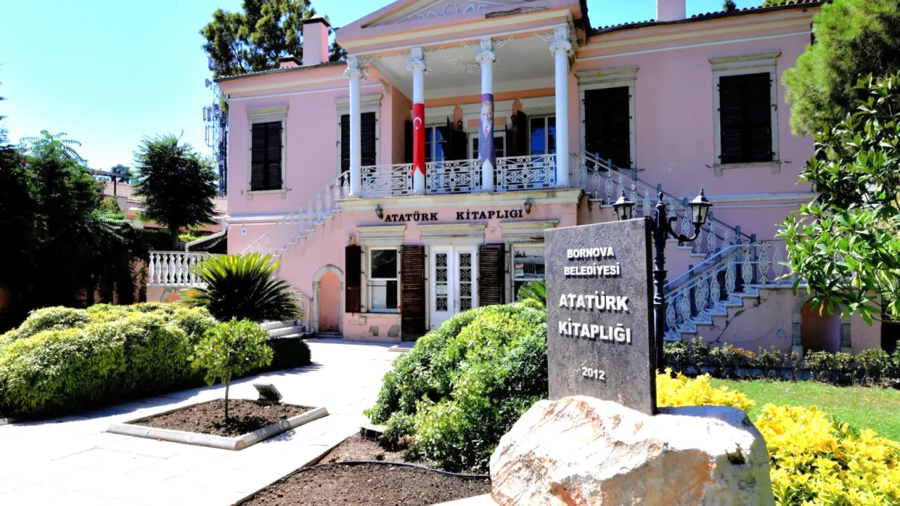 Bornova’da her mahalleye kitap kokusu!