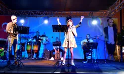Bornova’da 19 Mayıs coşkusu meydanlara taşıyor