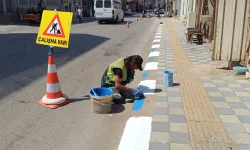 Bilecik Pazaryeri kaldırımlarına “Mavi-Beyaz” makyaj