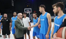 Çayırova basketbol takımına Başkan Çiftçi'den ziyaret