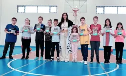 Gönüllü antrenörden okuma seferberliği