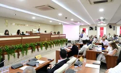 İzmir Karabağlar'dan eğitime güçlü destek