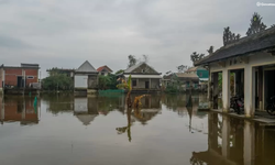 Vietnam'da sel felaketi! Ölü sayısı 90'a yükseldi