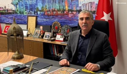 Papa ziyaretinde yaşananlara MHP'li Eyüp Yıldız'dan sert tepki: Peygamber Efendimiz’e bağlılığımız sorgulanamaz