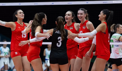 A Milli Kadın Voleybol Takımı, İslami Dayanışma Oyunları'nda üst üste ikinci kez şampiyon oldu