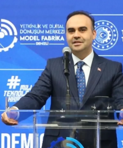 Bakan Kacır’dan 100 milyar TL’lik müjde: İmalat sanayine dev destek paketi