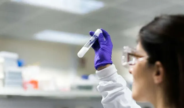 AstraZeneca'dan Çin'e 2,5 milyar dolarlık yatırım... Çin'deki ilk ve tek aşı üretim tesisi olacak