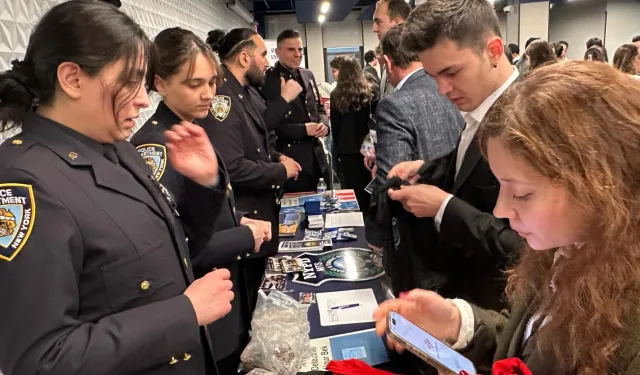 New York'ta Türk öğrencilerden kariyer fuarı