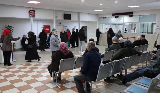 Sakarya Büyükşehir vatandaşlara şifa dağıtıyor... Tıp Merkezi'nin hasta sayısı bine yükseldi