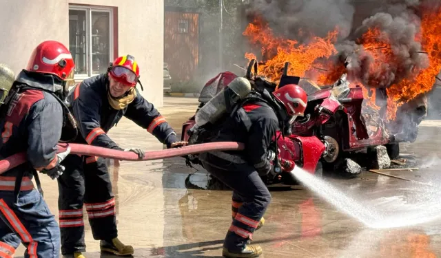 Sakarya İtfaiyesi’nden 9 bin kişiye yangın ve afet eğitimi