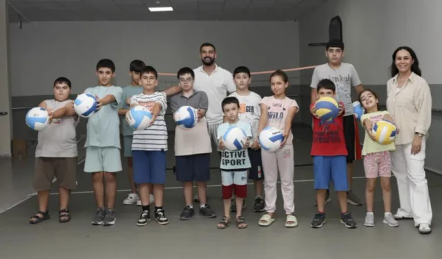 Mersin Büyükşehir'den engelsiz yaz kursu