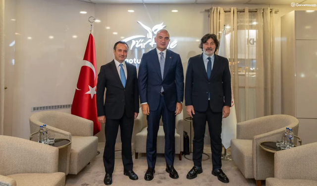 Bakan Ersoy: Turizm gelirinde 64 milyar dolar hedefini yakalıyoruz