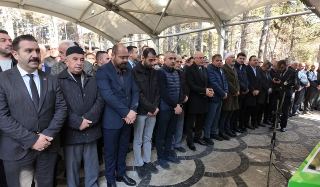 MHP Eski Genel Başkan Yardımcısı Ziya Yılmazbilen’in babası Hacı Ali Yılmazbilen son yolculuğuna uğurlandı