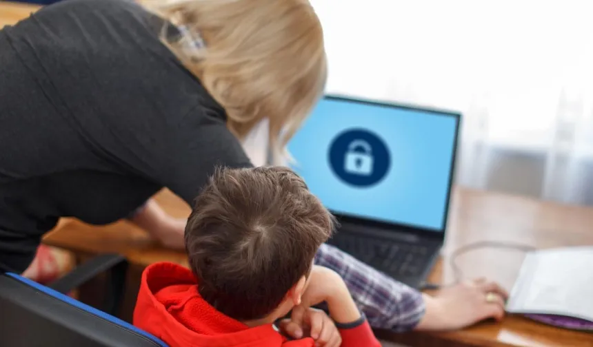 Çocukları dijital dünyanın risklerinden koruyacağız