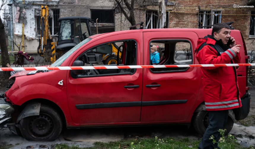 Rusya hava saldırısıyla Kiev bölgesini vurdu: Ölü ve yaralılar var